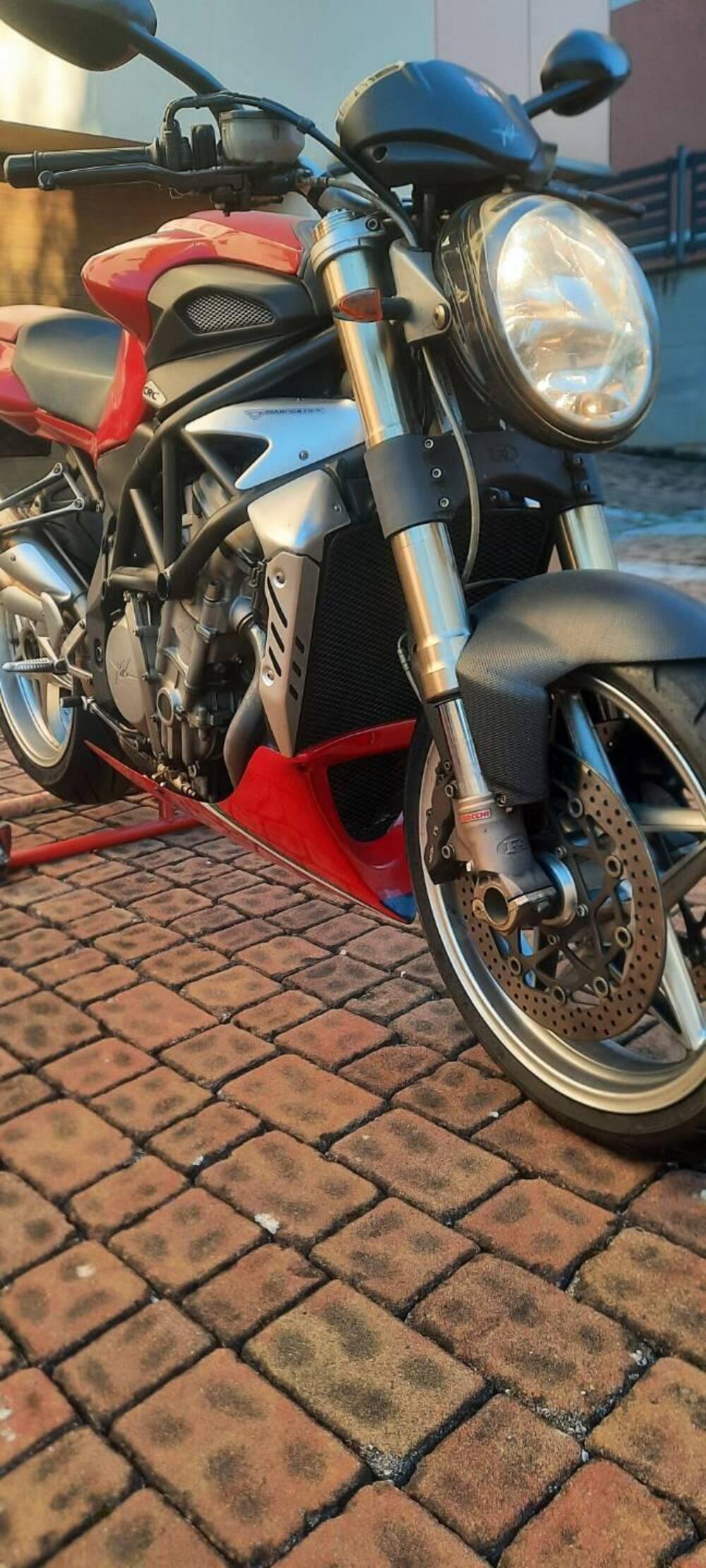 MV Agusta Brutale 750 S (2002 - 06) (2)