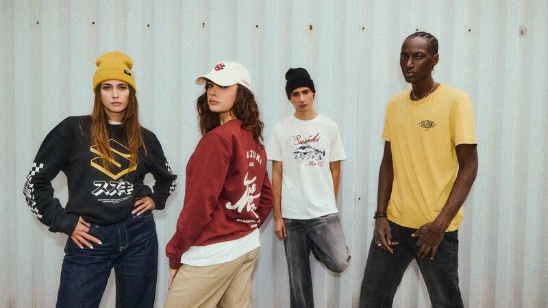 Natale 2025, idee regalo per motociclisti, 19 dicembre: Suzuki Capsule Collection