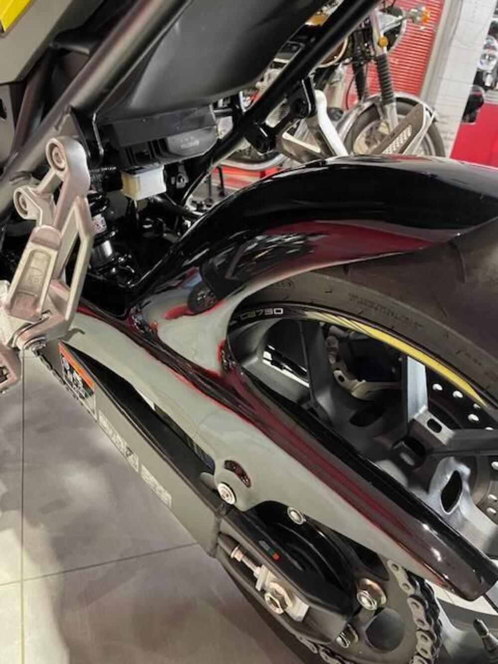 Honda CB 750 Hornet (2023 - 24) (17)