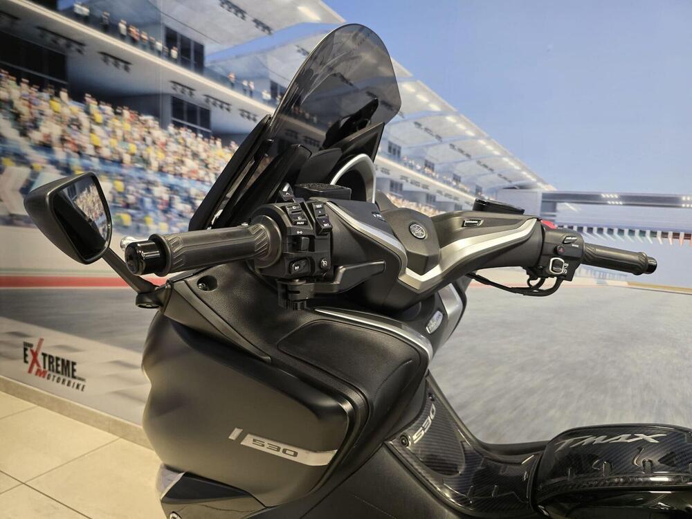 Yamaha T-Max 530 DX (2017 - 19) (15)