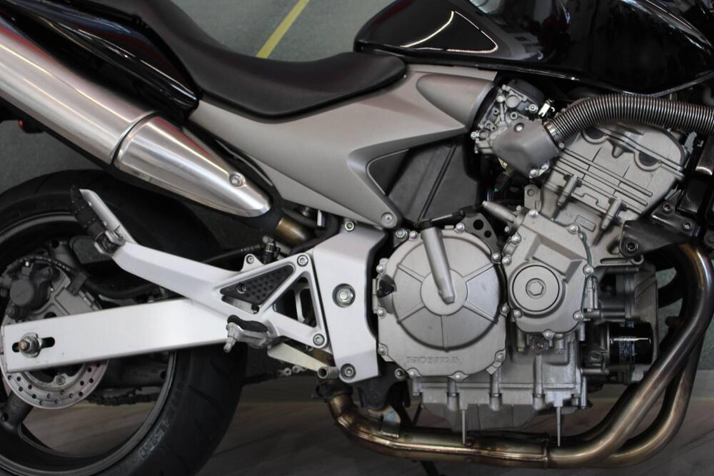 Honda Hornet 600 (2003 - 04) (14)