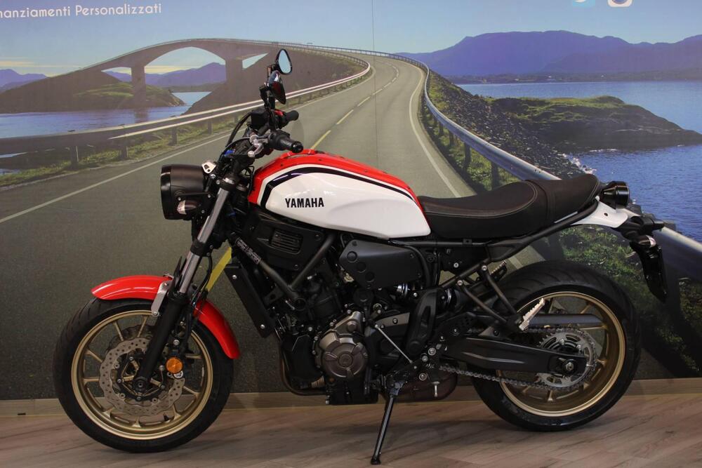 Yamaha XSR 700 ABS (2016 - 20) (7)