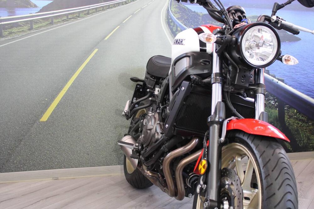 Yamaha XSR 700 ABS (2016 - 20) (10)