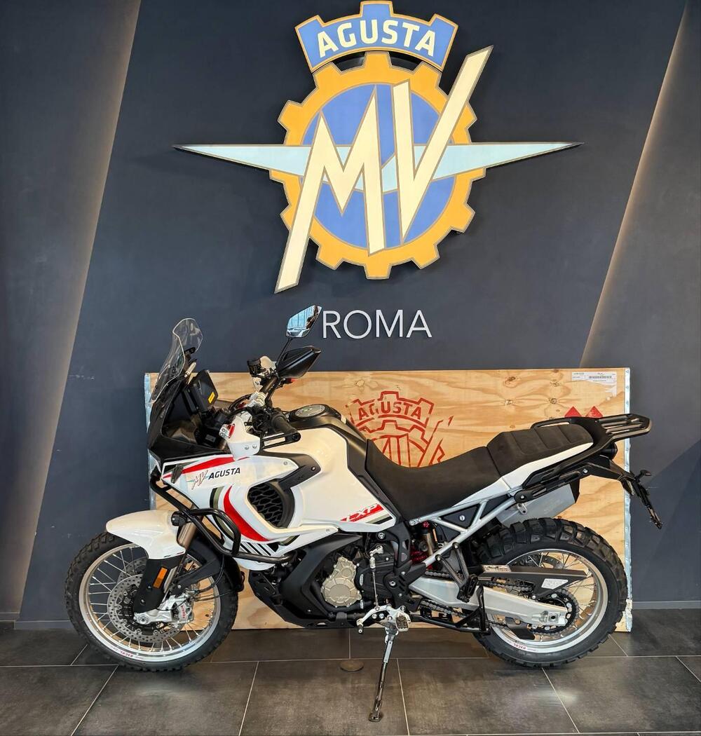 MV Agusta LXP Orioli (2024 - 25) (2)