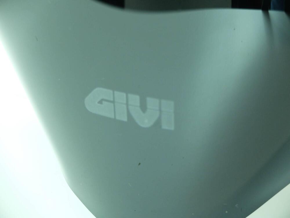 CUPOLINO BASSO SPORTIVO NERO LUCIDO D1109B GIVI HO (2)