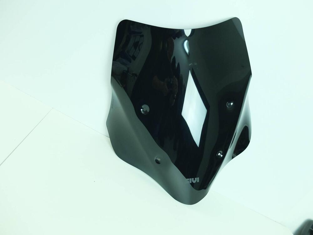 CUPOLINO BASSO SPORTIVO NERO LUCIDO D1109B GIVI HO (5)