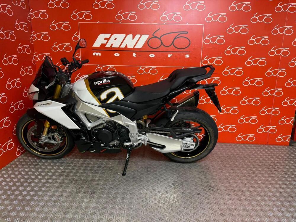 Aprilia Tuono V4 Factory (2021 - 24) (2)