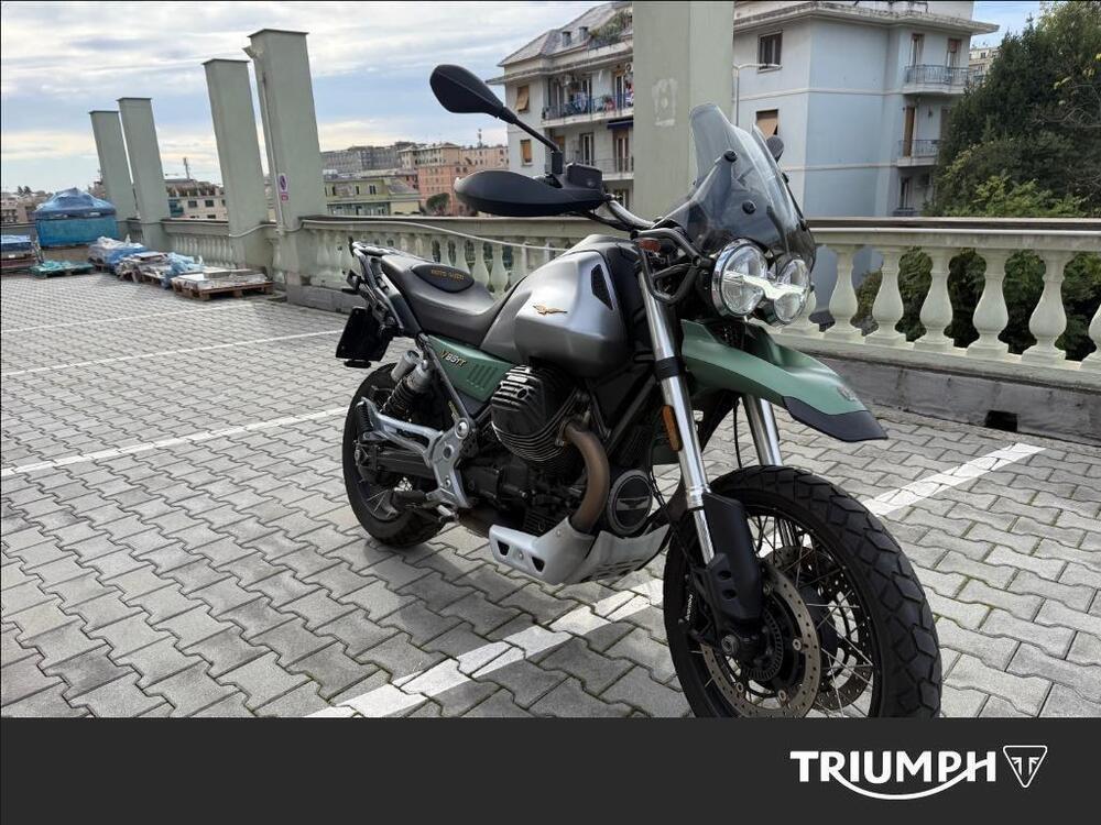 Moto Guzzi V85 TT Centenario (2021 - 22) (5)