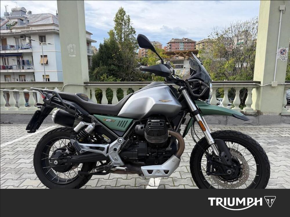Moto Guzzi V85 TT Centenario (2021 - 22) (6)