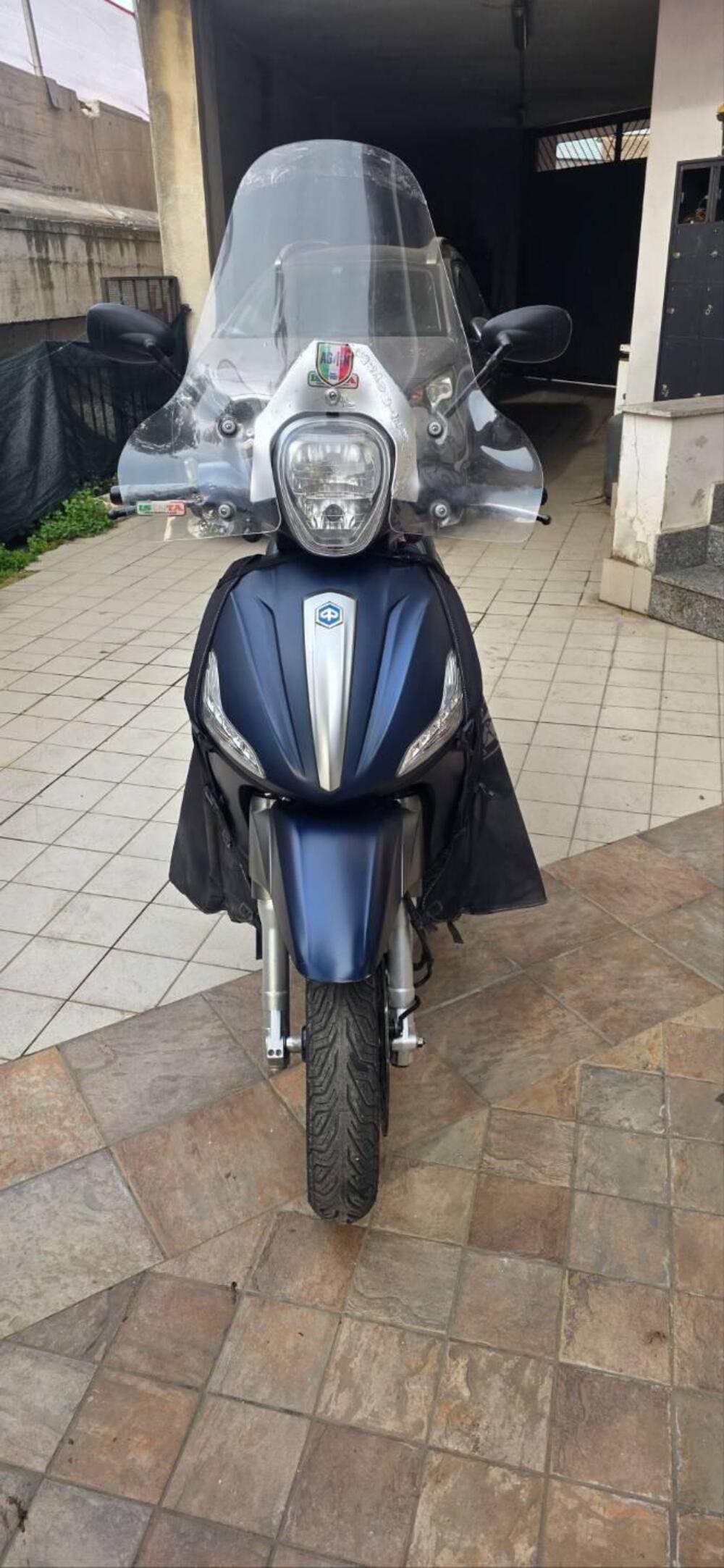 Piaggio Beverly 350 S ABS (2019 - 20) (6)
