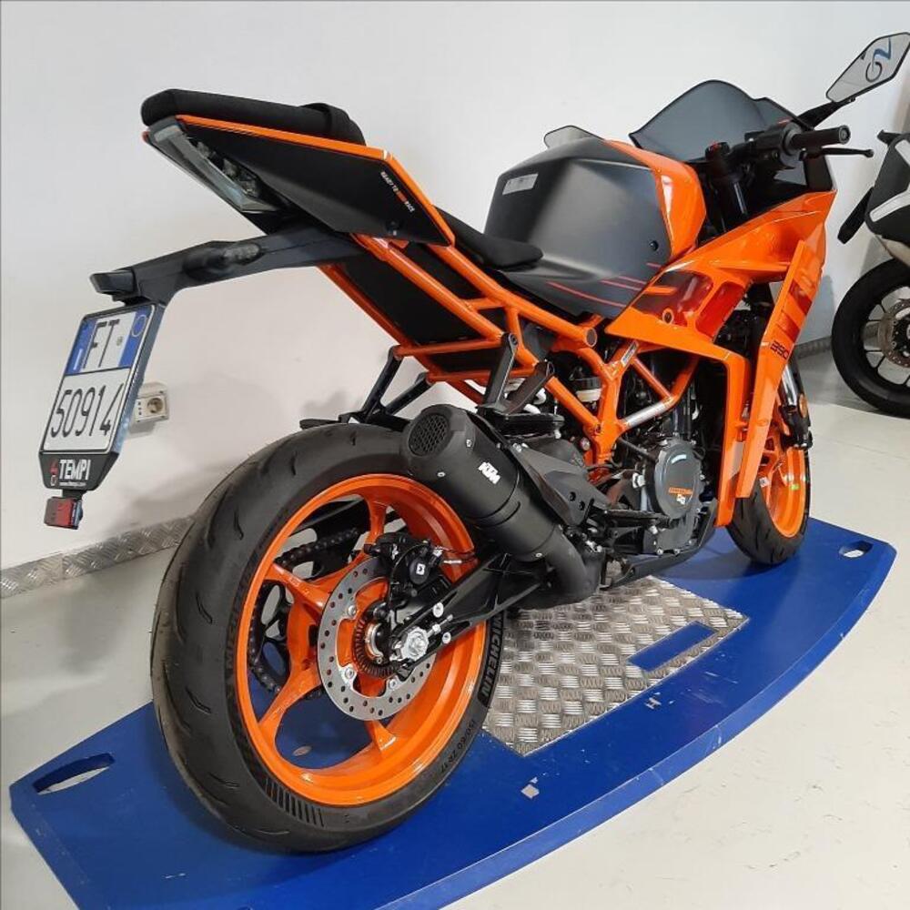 KTM RC 390 (2022 - 25) (9)