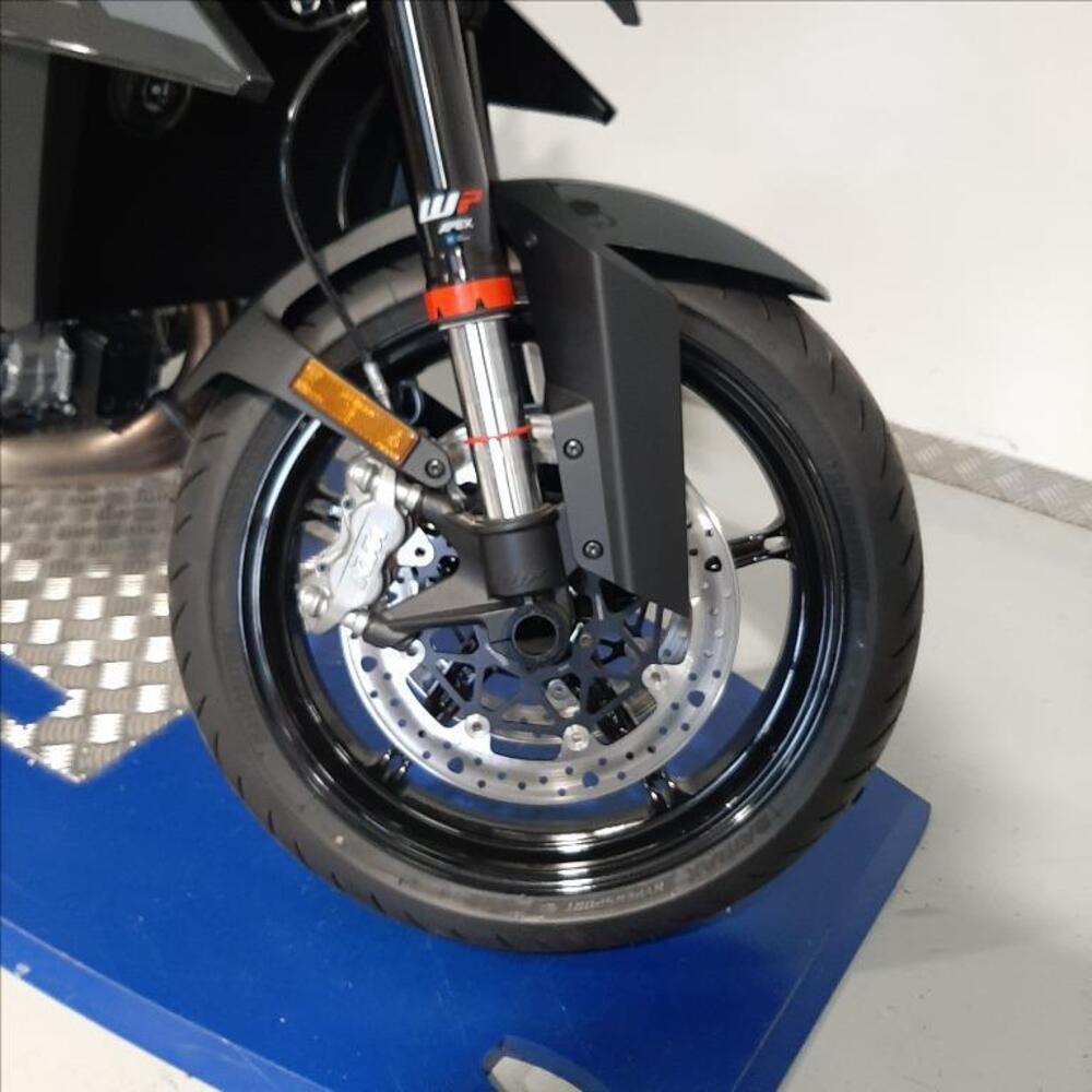 KTM 990 Duke (2024 - 26) (3)