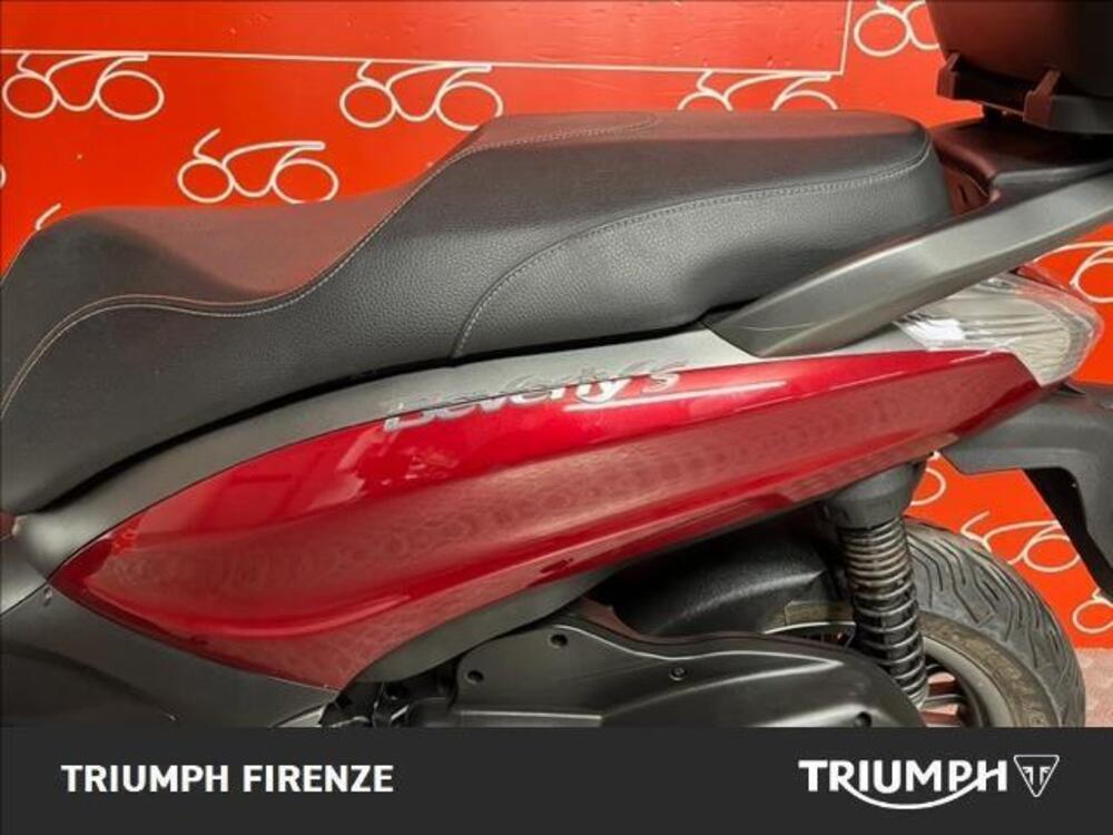 Piaggio Beverly 300 i.e. ABS-ASR (2016 - 20) (3)