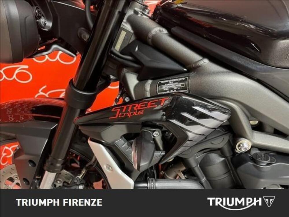 Triumph Street Triple R (2020 - 22) (4)