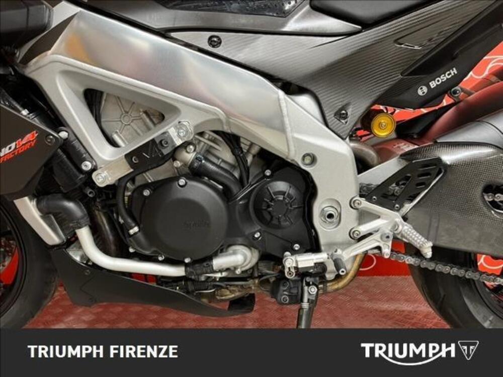 Aprilia Tuono V4 Factory (2021 - 24) (3)