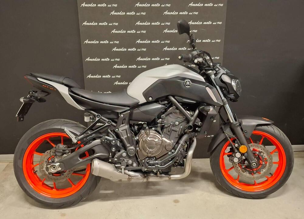 Yamaha MT-07 (2018 - 20) (2)
