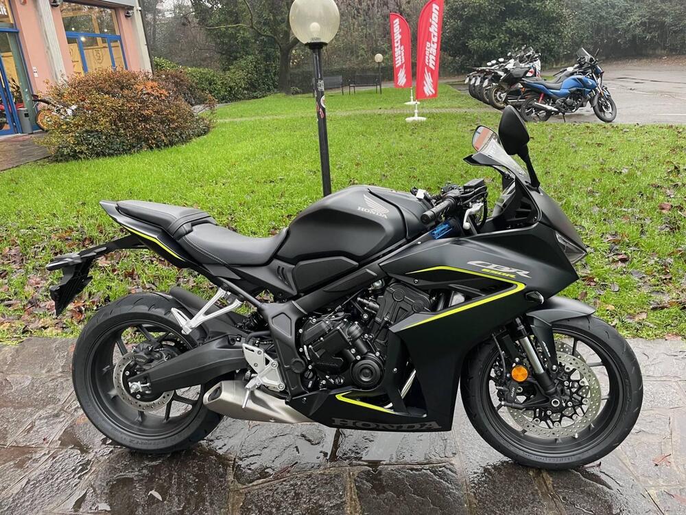 Honda CBR 650 R E-Clutch (2024 - 26)