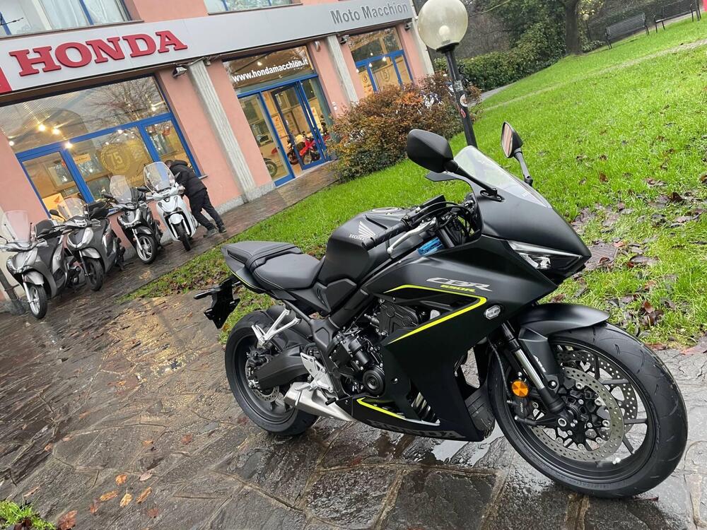 Honda CBR 650 R E-Clutch (2024 - 26) (2)