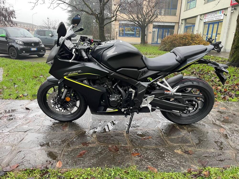 Honda CBR 650 R E-Clutch (2024 - 26) (4)