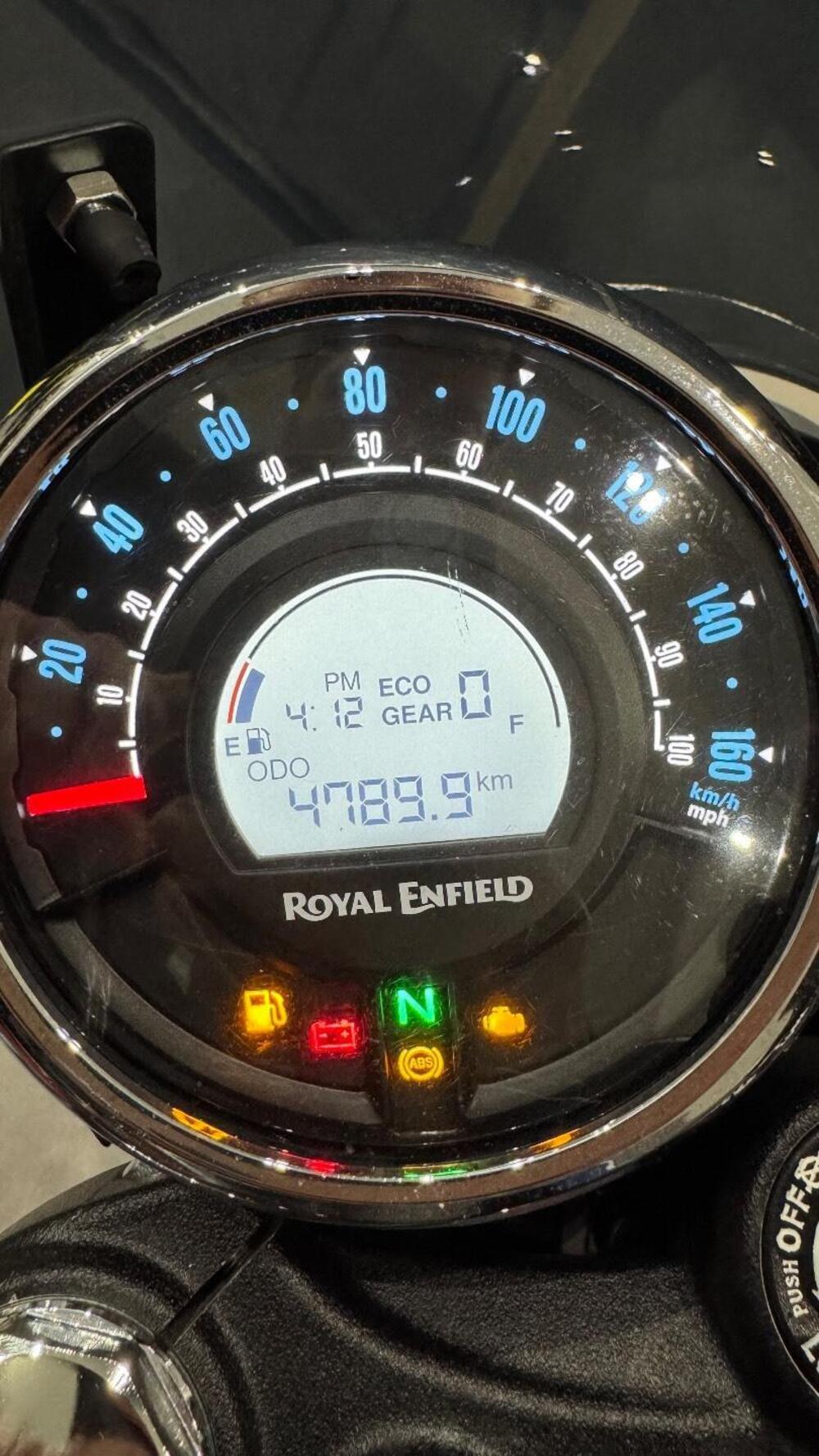 Royal Enfield Meteor 350 Fireball (2021 - 25) (10)