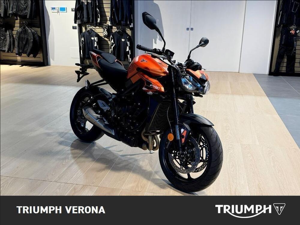Triumph Street Triple 765 R (2023 - 25)