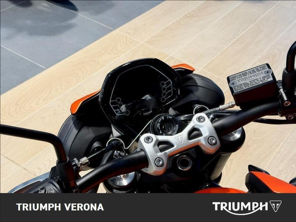 Triumph Street Triple 765 R (2023 - 25) (10)