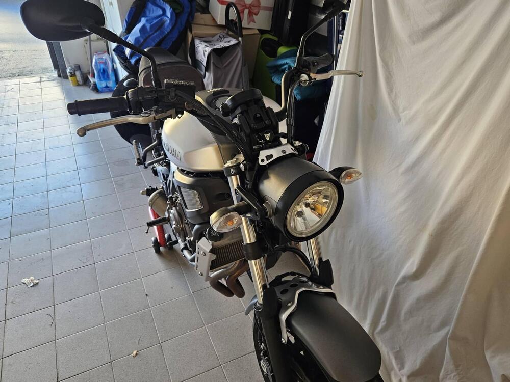 Yamaha XSR 700 ABS (2016 - 20) (4)