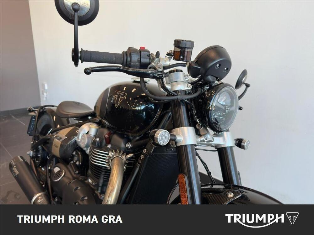 Triumph Bonneville Bobber TFC (2025) (3)