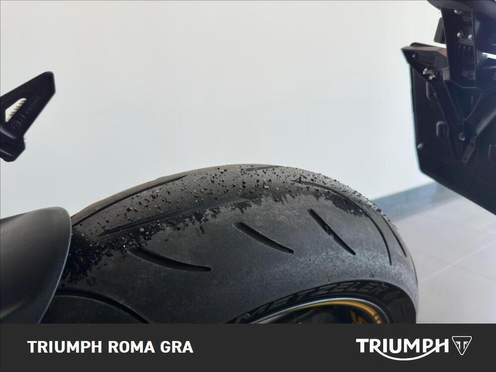 Triumph Street Triple 765 RS (2023 - 25) (13)
