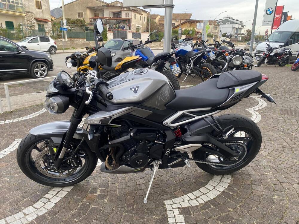 Triumph Street Triple 765 R (2023 - 25) (2)