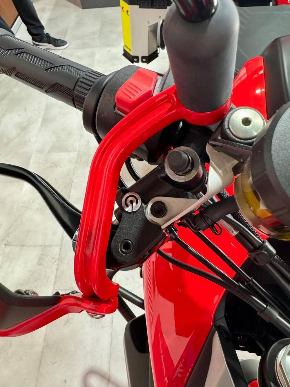 QJ Motor SRT 700 SX (2025) (9)