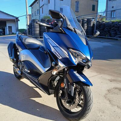 Yamaha T-Max 530 DX (2017 - 19) usata