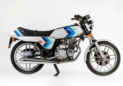 Moto Guzzi 2C 125 4T