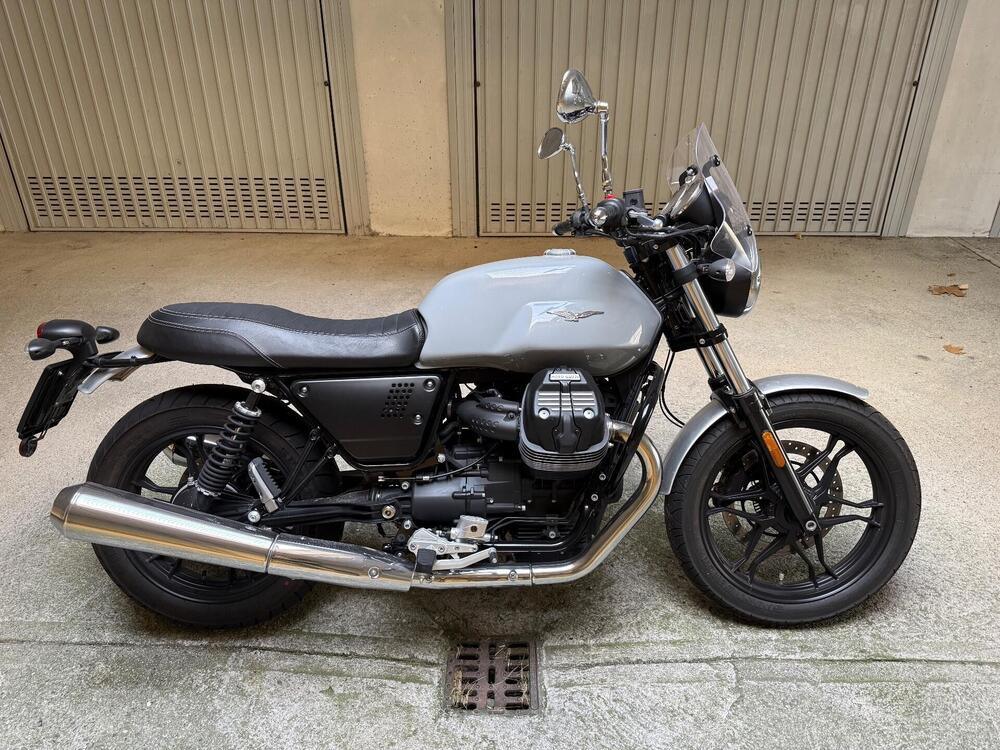 Moto Guzzi V7 III Milano (2018 - 20)