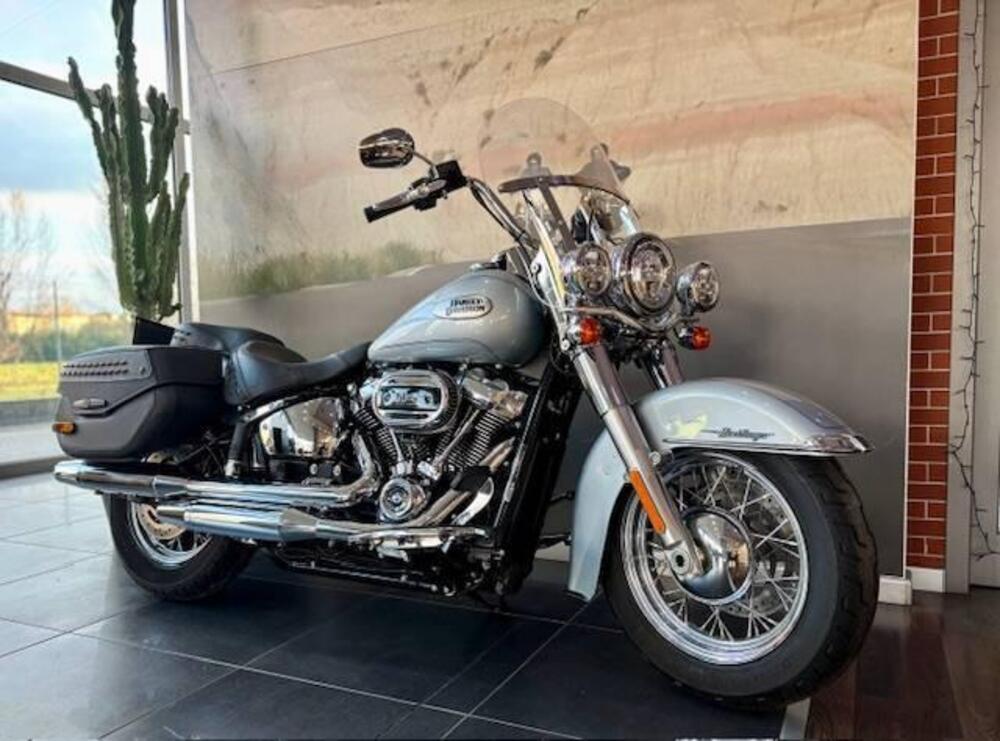 Harley-Davidson Heritage Classic (2021 - 24) (2)