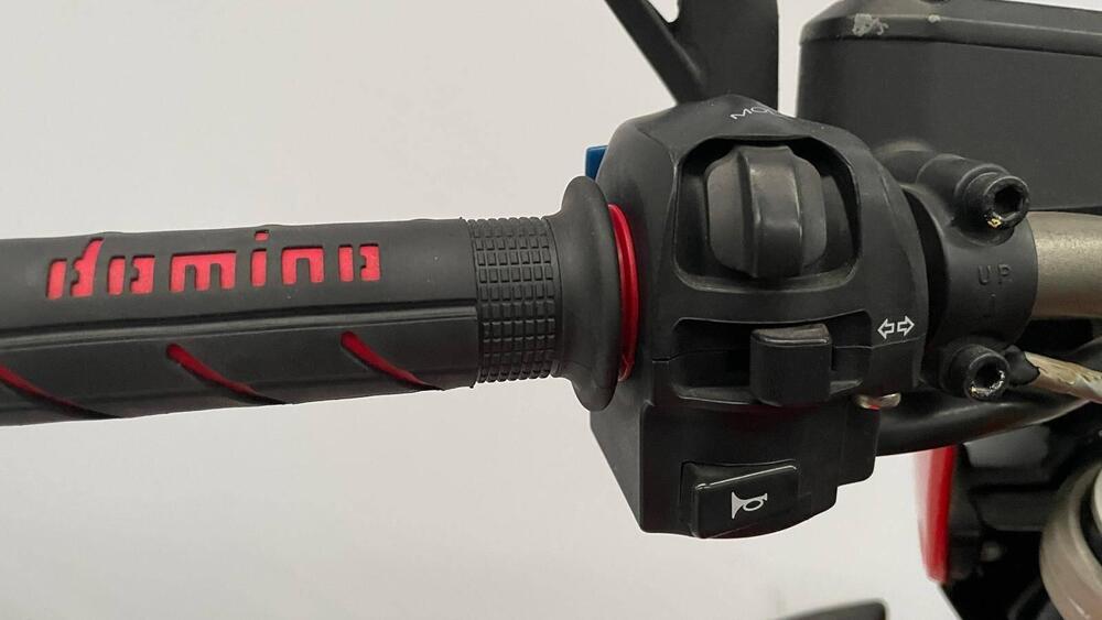 Aprilia Shiver 750 (2010 - 16) (13)