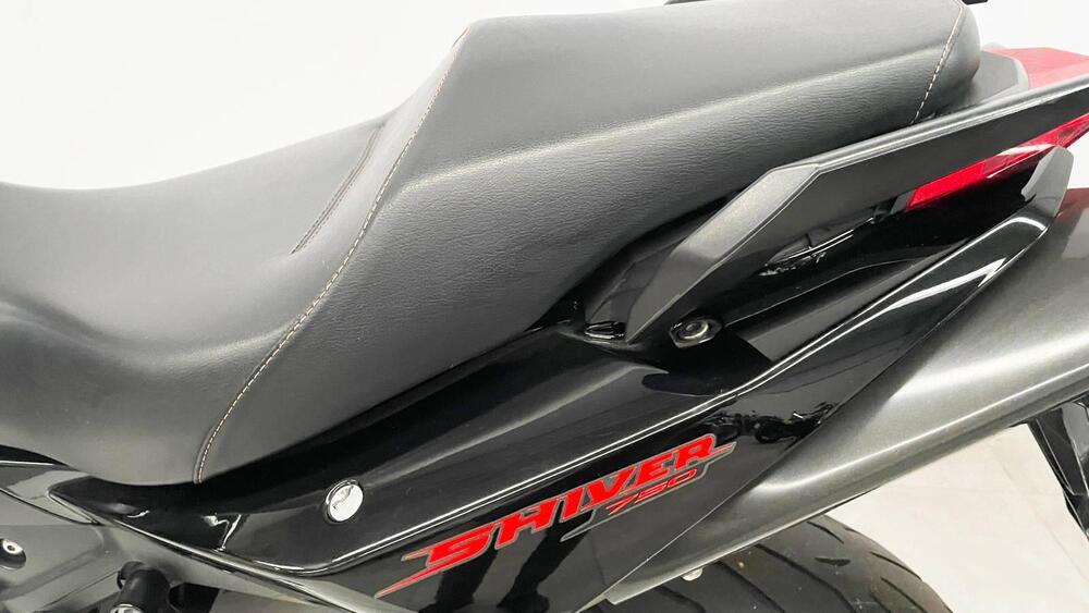 Aprilia Shiver 750 (2010 - 16) (12)
