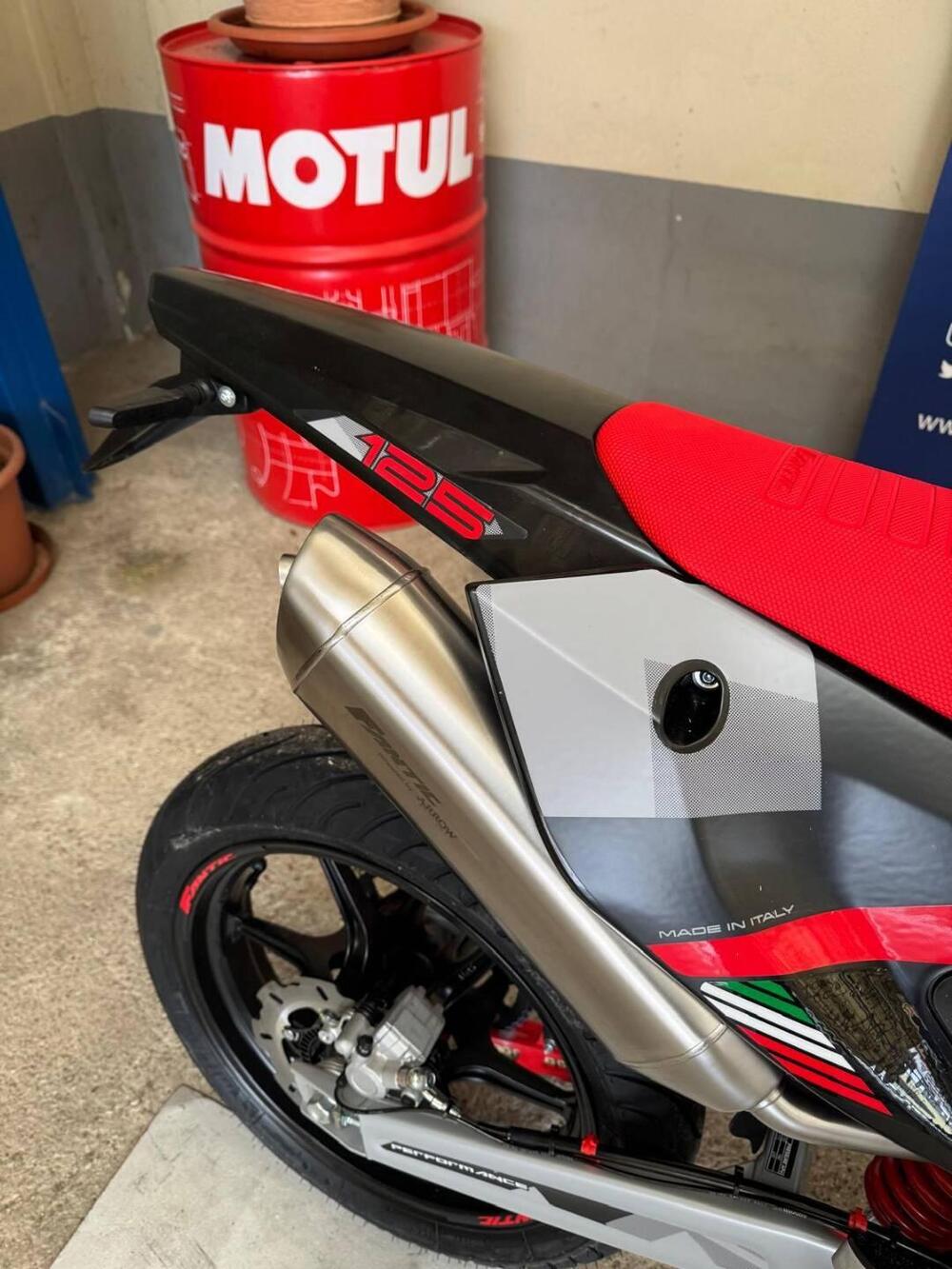 Fantic Motor XMF 125 Performance (2025) (9)