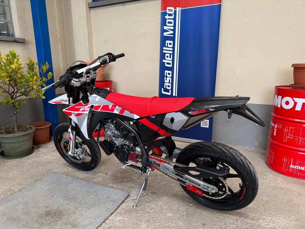 Fantic Motor XMF 125 Performance (2025) (12)