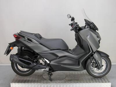 Yamaha X-Max 300 (2025) usata