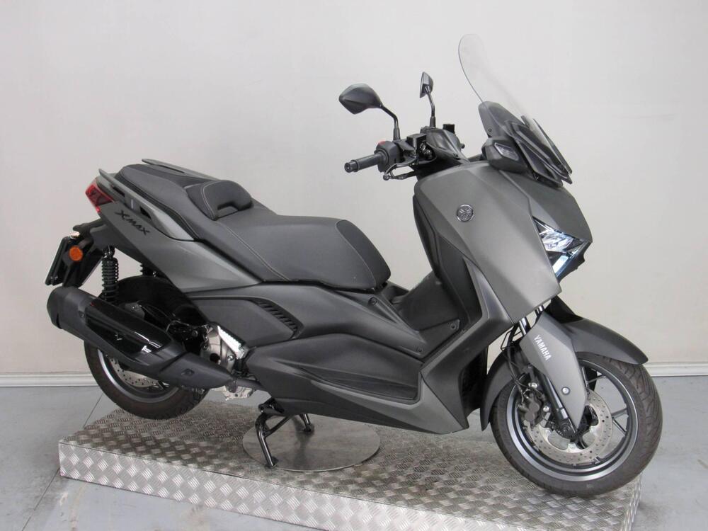 Yamaha X-Max 300 (2025) (9)