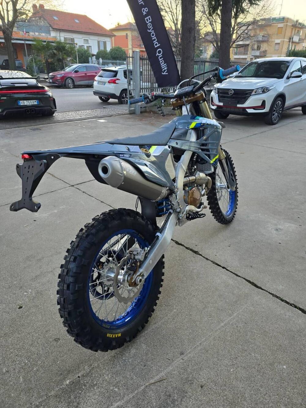 Tm Moto EN 300 ES Fi 4T TM Corse (2026) (2)