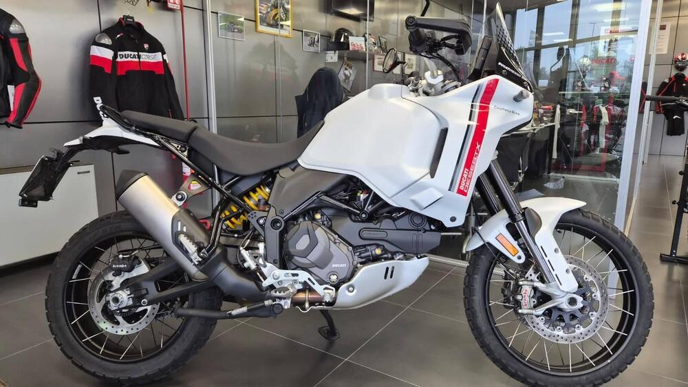 Ducati DesertX (2022 - 25) (4)