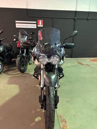 Moto Guzzi V85 TT Travel (2021 - 23) usata