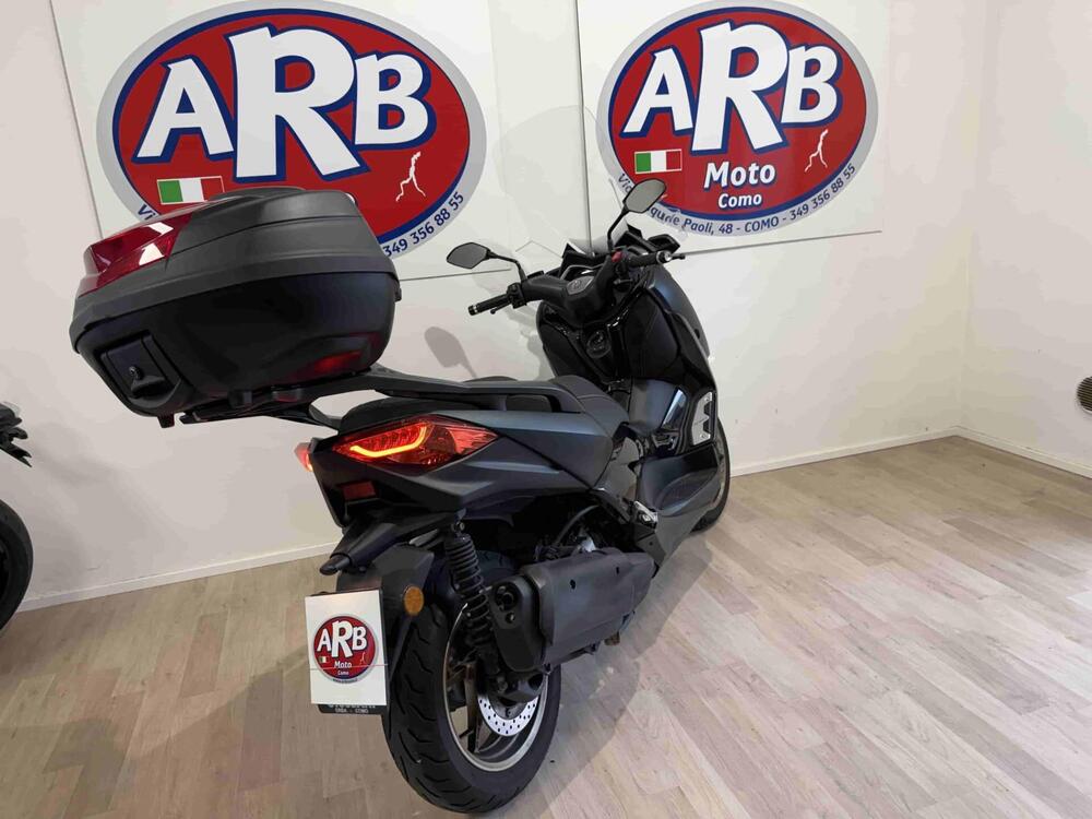 Yamaha X-Max 300 (2021 - 24) (6)