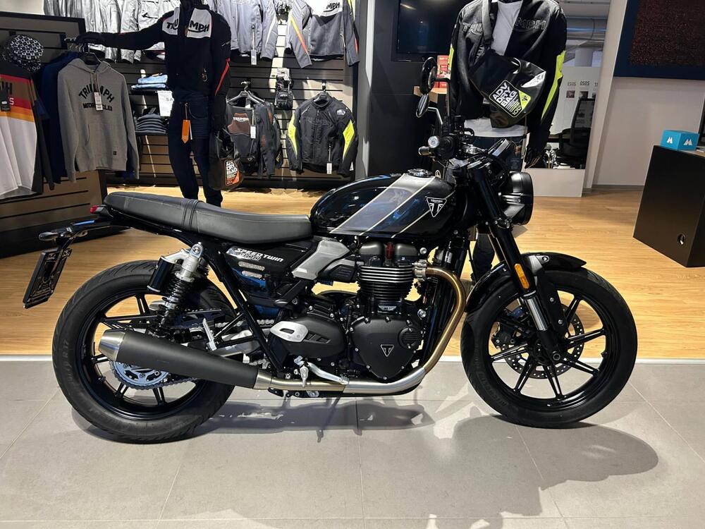 Triumph Speed Twin 900 (2025)