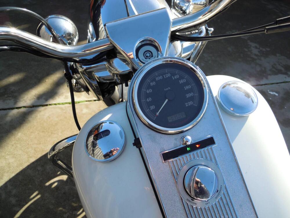 Harley-Davidson 1584 Road King (2006 - 07) - FLHR (6)