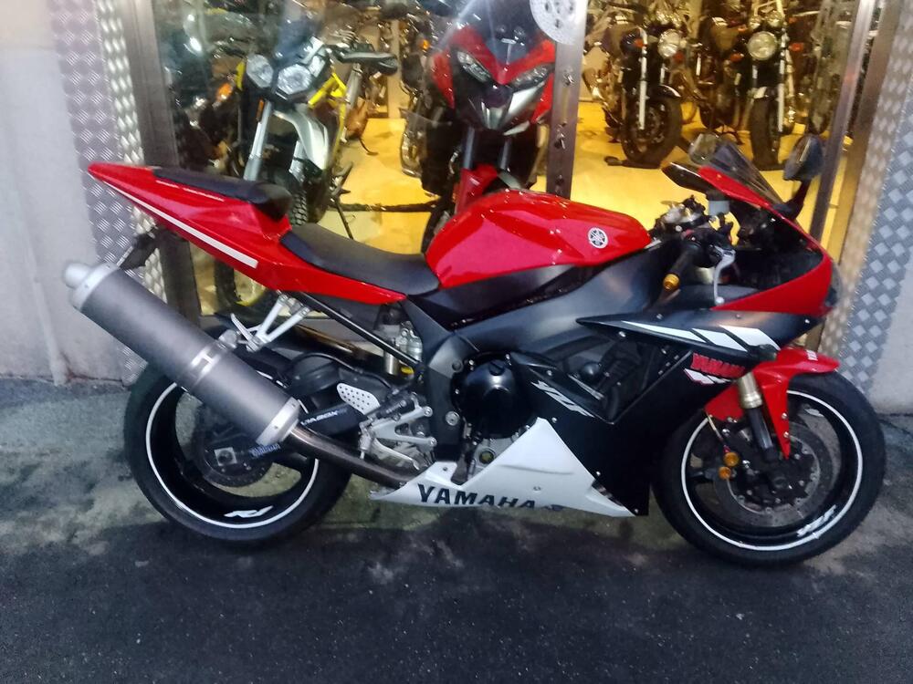 Yamaha YZF R1 (2002 - 03) (2)