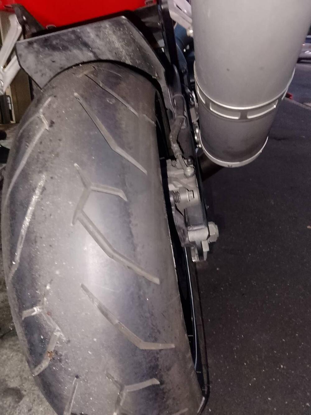 Yamaha YZF R1 (2002 - 03) (9)