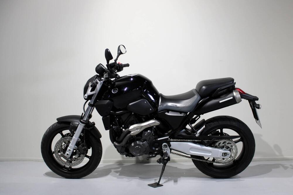 Yamaha MT-03 (2006 - 14) (4)